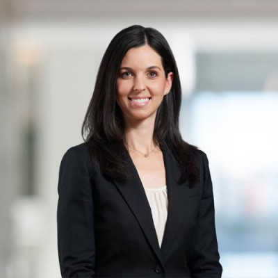 Photo of Laura Flahive Wu