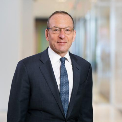 Photo of Lanny Breuer